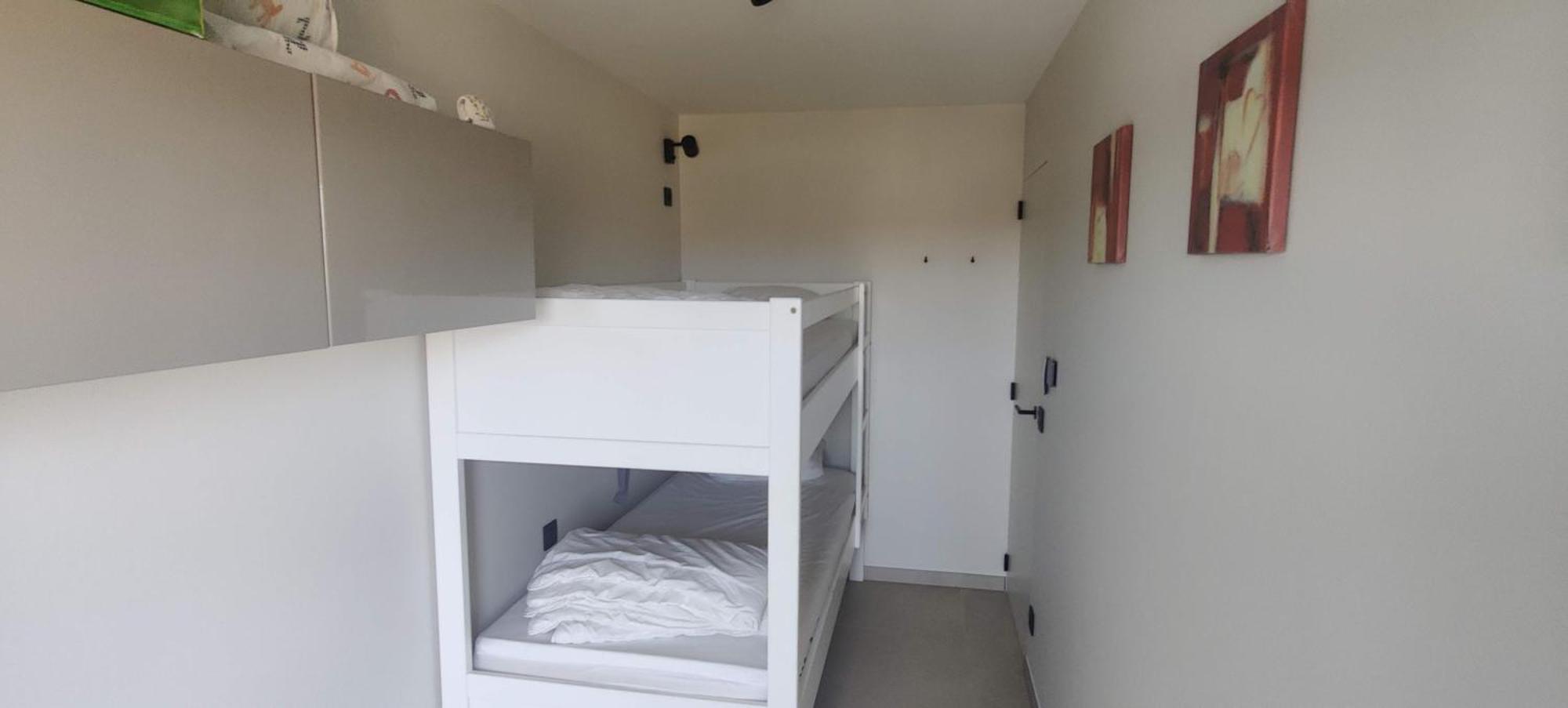 Appartement voor 6 personen in Koksijde met zeezicht Buitenkant foto