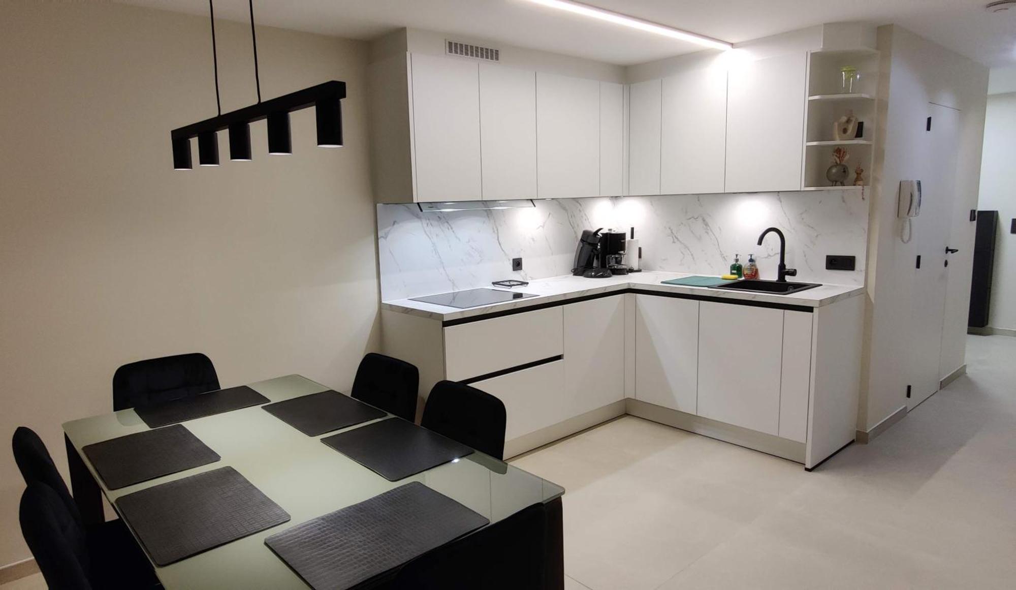 Appartement voor 6 personen in Koksijde met zeezicht Buitenkant foto