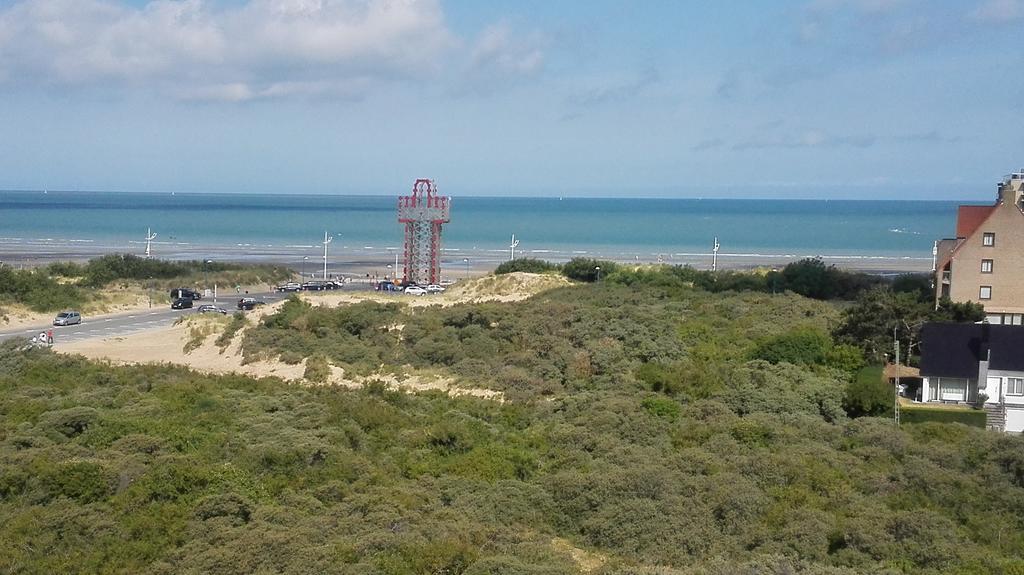 Appartement voor 6 personen in Koksijde met zeezicht Buitenkant foto