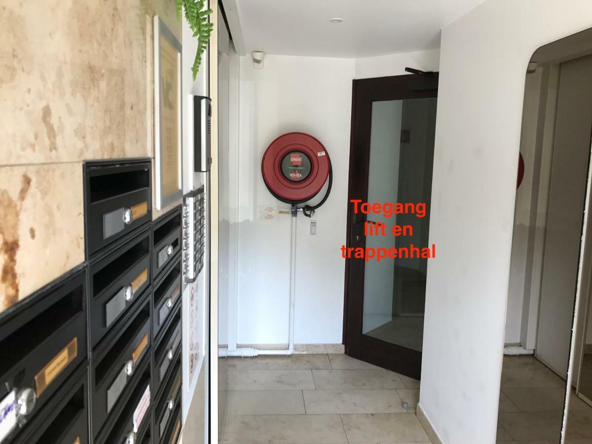 Appartement voor 6 personen in Koksijde met zeezicht Buitenkant foto